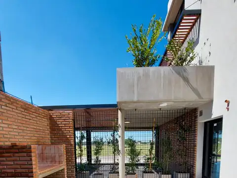 Depto Tipo Casa en Venta en Rosario, USD 85.000