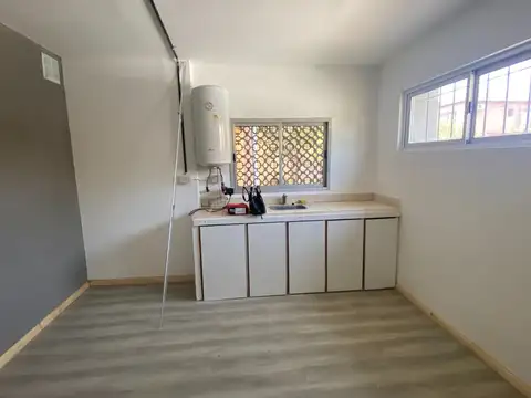 Intendente Juan Irigoin 400