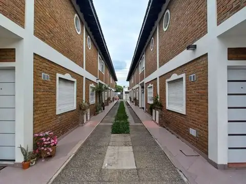 ALQUILER DUPLEX 3 AMB RAMOS MEJIA PATIO COCHERA