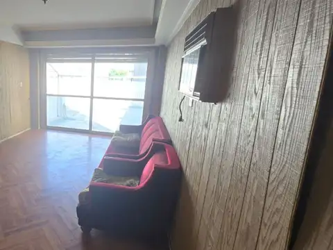 BALVANERA, DEPTO EN VENTA 4 AMB HERMOSO PATIO