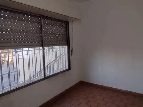 Depto Tipo Casa en Alquiler de 3 ambientes