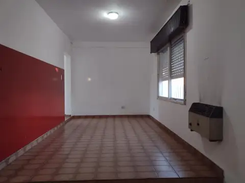 B. PRESIDENTE RAUL ALFONSIN 1400, Piso 1