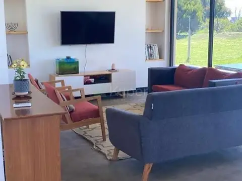 Casa Chalet  en Venta en San Sebastian, Escobar, G.B.A. Zona Norte