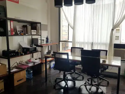 Oficina en Monserrat