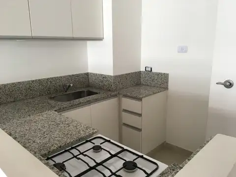 EXCEPCIONAL 2 AMBIENTES AL FRENTE CON BALCON ATERRAZADO