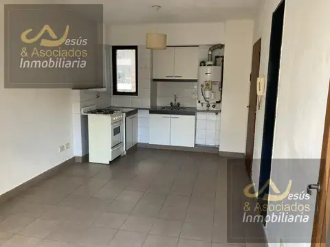 Departamento en Alquiler en Macrocentro, $ 310.000