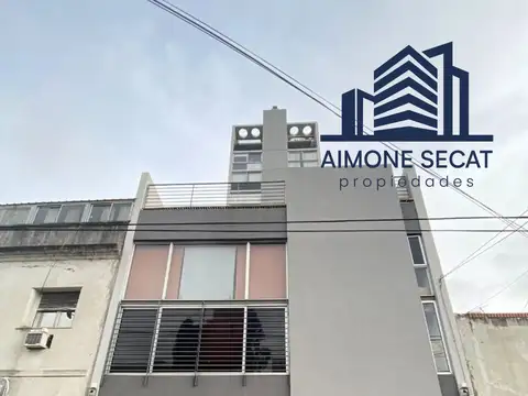 Departamento 2 ambientes con cochera en venta. San Martin