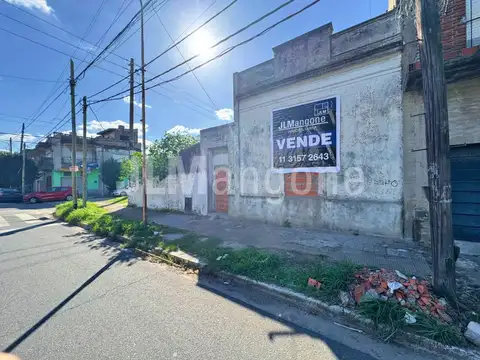 Lote 330 m2 en esquina, Excelente ubicacion