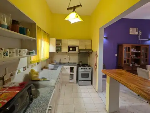 Departamento 6 ambientes con 3 baños