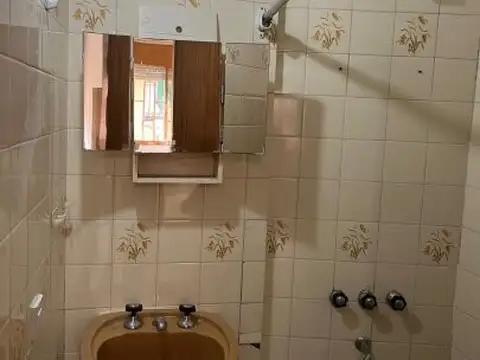 Depto Tipo Casa en Alquiler de Monoambiente