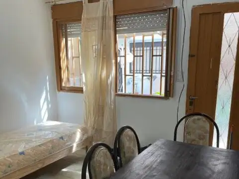 MONOAMBIENTE DE PASILLO