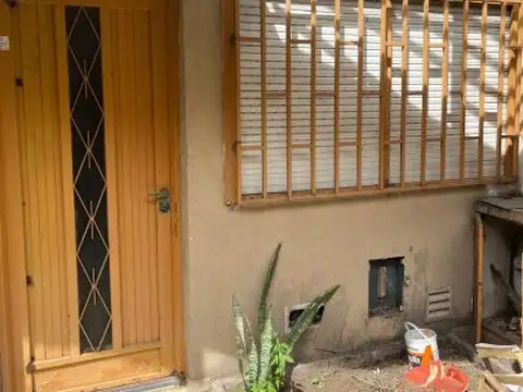 Depto Tipo Casa en Alquiler de Monoambiente