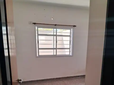 Departamento en Alquiler en San Justo, $ 450.000