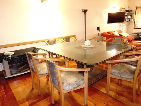 Casa en Venta con 3 cocheras