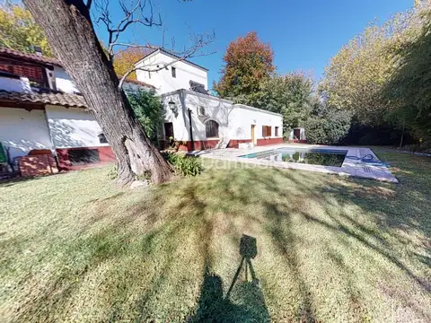 Casa 7 ambientes con 4 baños