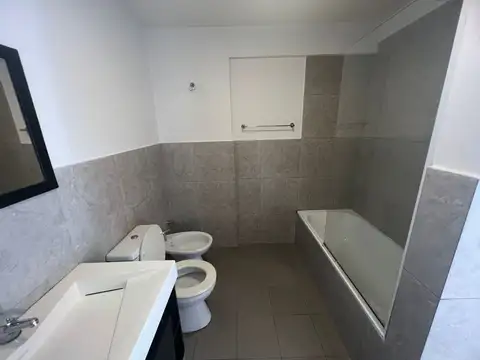 Departamento en Alquiler en Caseros, $ 720.000