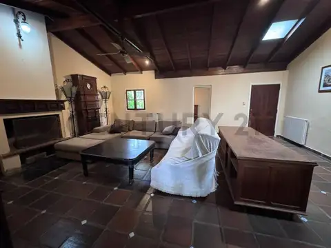 Casa de 3 dormitorios en alquiler en Gonnet