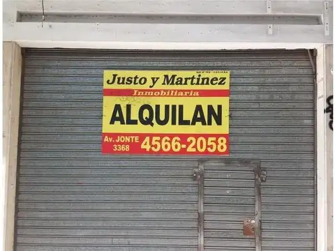 LOCAL 22m2 calle Nogoyá entre Campana y Cuenca