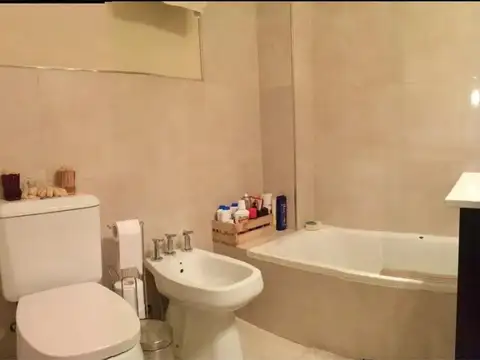 Depto Tipo Casa 3 ambientes con 2 baños