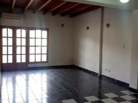 CASA EN VENTA EN LAS HERAS