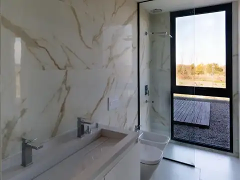 Casa en Venta 5 Ambientes – Barrio Araucarias | Puertos