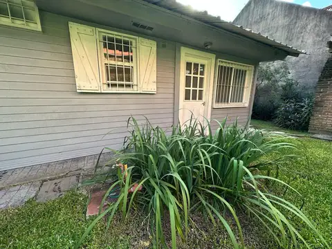 Casa 3 ambientes con 1 baño