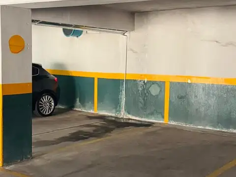 Cochera en Venta Cubierta