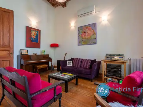 Depto Tipo Casa en Venta 80 años