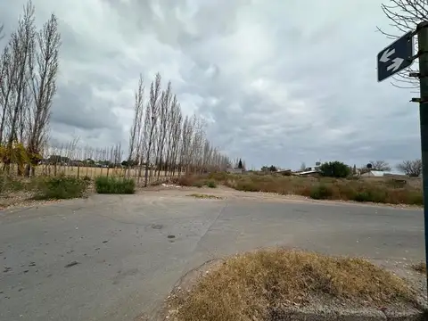 LOTE EN VENTA RIVADAVIA BARRIO PETROLEROS