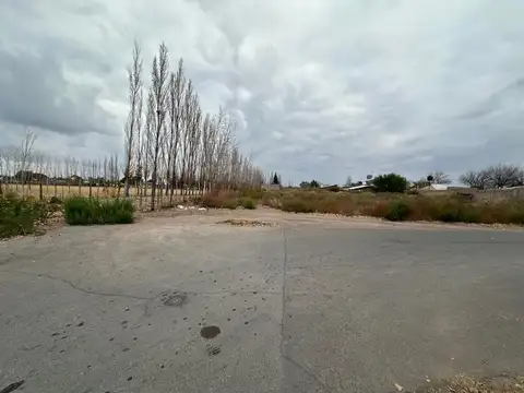 LOTE EN VENTA RIVADAVIA BARRIO PETROLEROS