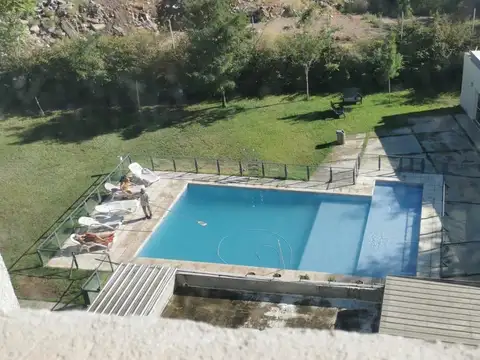 Departamento en alquiler c/ cochera en 4.ª Sección Área Fundacional