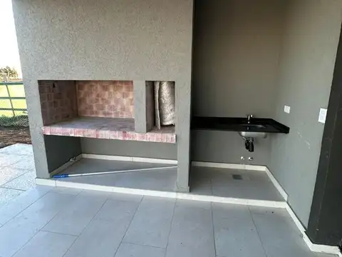 CASA A ESTRENAR DE 4 AMBIENTES EN EL REBENQUE CANNING
