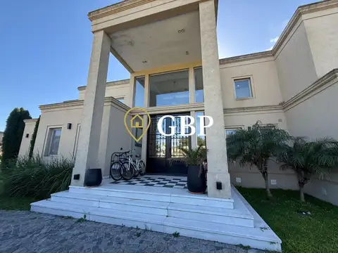 Casa en Alquiler de 5 dormitorios