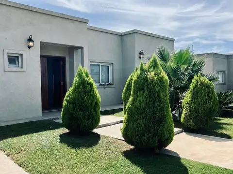 Casa en Venta una planta en San Rafael Villanueva