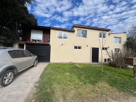 Venta en block casa + 4 deptos el Grosellar