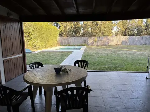 Casa en Venta con 1 cochera