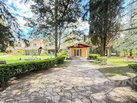 Casa 6 ambientes con 4 baños