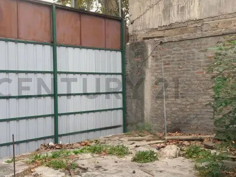 Venta de terreno y galpon. Ciudad de Mendoza.