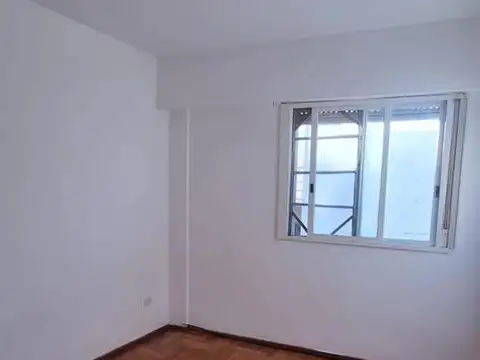 Departamento en Alquiler en Villa Devoto, $ 900.000