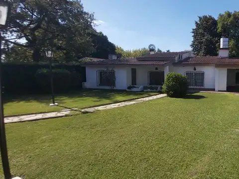 Venta de Quinta 3 AMBIENTES en Moreno Centro.