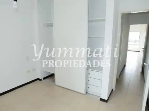 Buenos Aires 1000, Piso 2