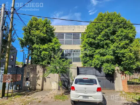 Del Valle Iberlucea al 2500