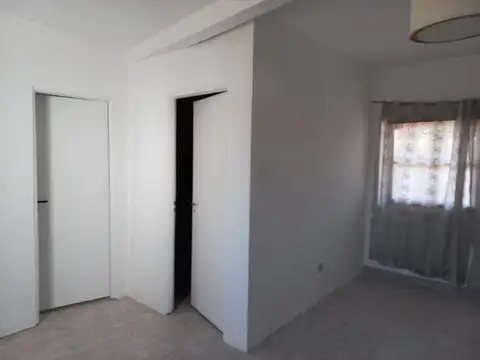 Depto Tipo Casa en Venta de 5 ambientes