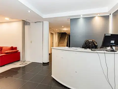 Avenida Rivadavia 1100, Piso 0