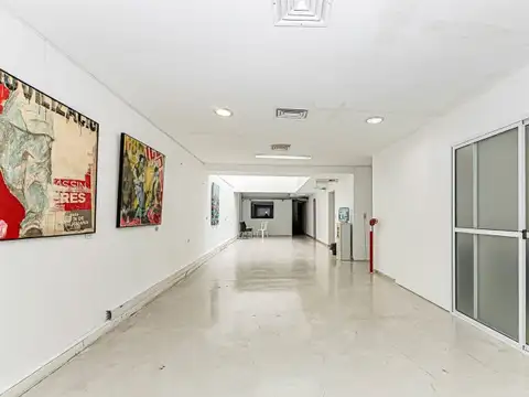 Oficina en Venta con 2 cocheras