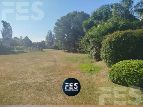 Venta lote en Country el Paraiso