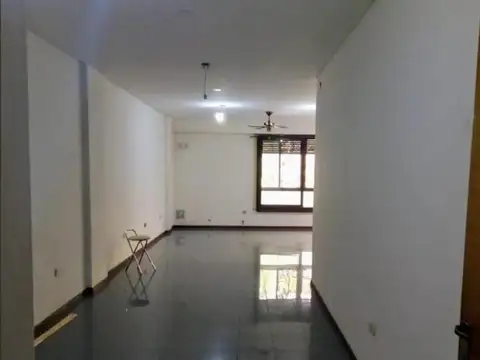 ESPACIOSO DEPTO DE 2 AMB EN ALMAGRO CERCA SUBTE