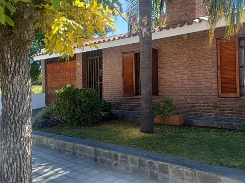 CASA EN VENTA 3 DORM. URCA