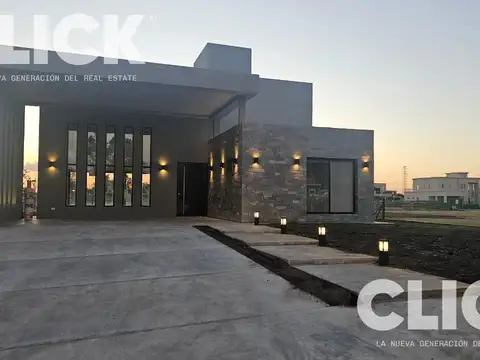 Casa 5 ambientes en venta en Barrio Canning Chico