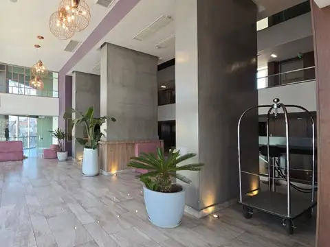 VENTA-OFICINA-EN IMPORTANTE HOTEL DE ROSARIO-BV. RONDEAU  100- ROSARIO